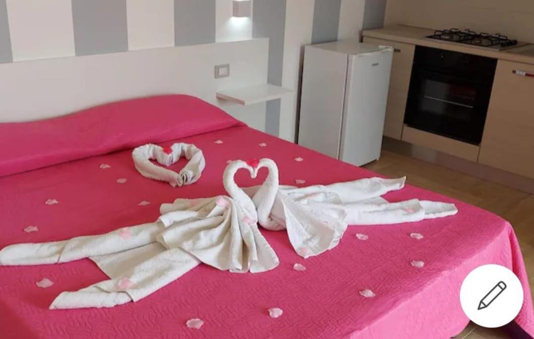 Briciola'S Rooms Porto Cesareo Eksteriør bilde