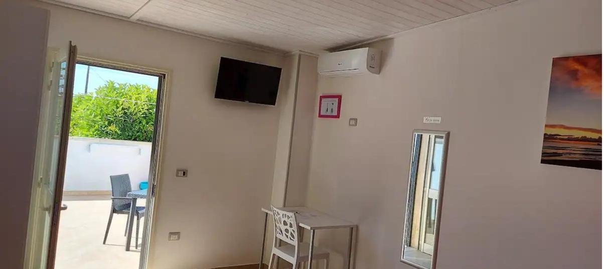Briciola'S Rooms Porto Cesareo Eksteriør bilde